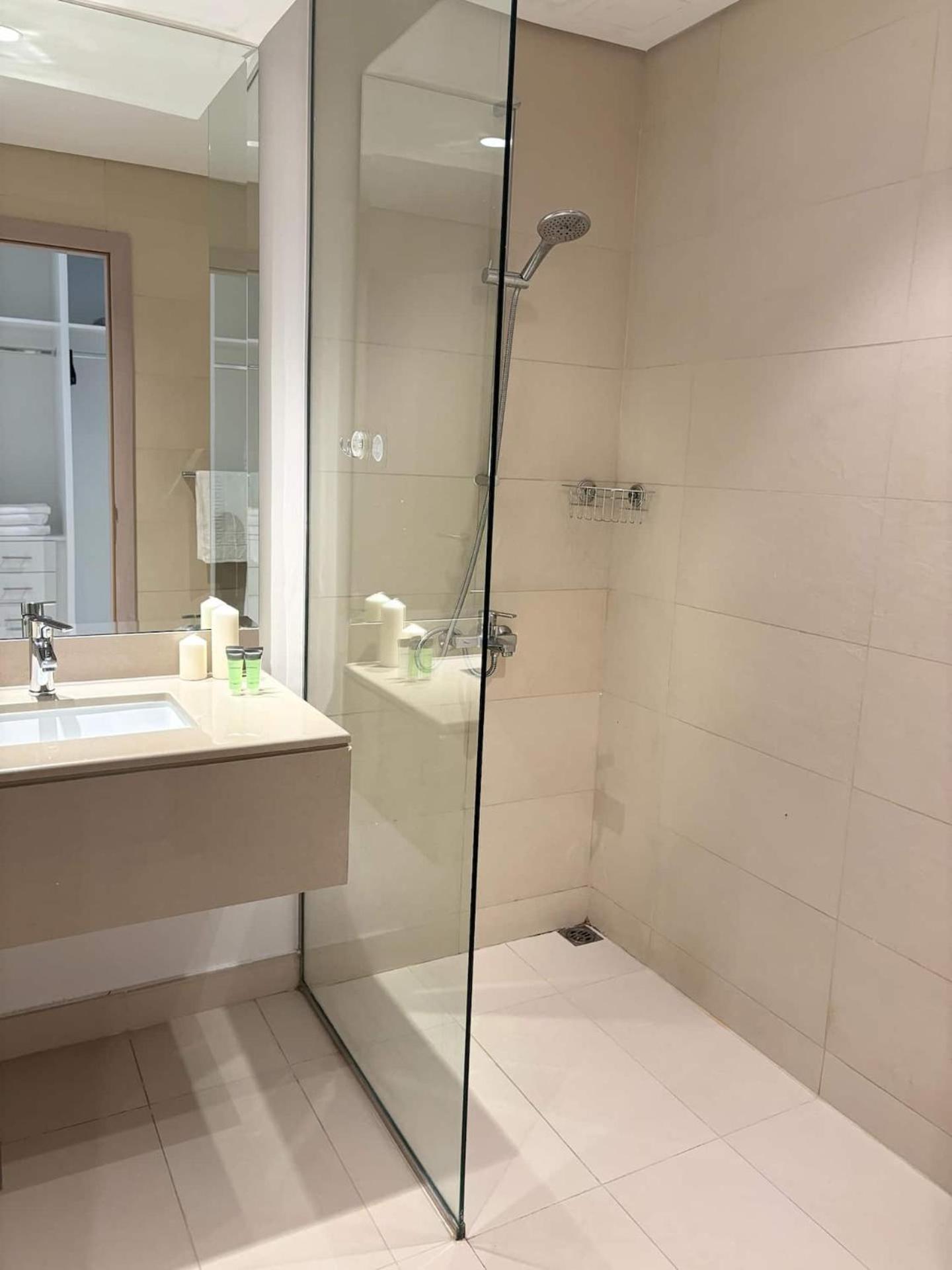 Excellent 2br In Yas Island *